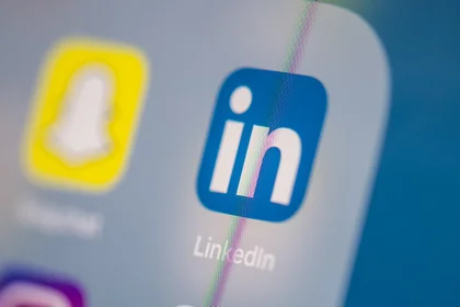 Українську активістку вчергове заблокували в LinkedIn через придушення голосів, що виступають проти російської агресії