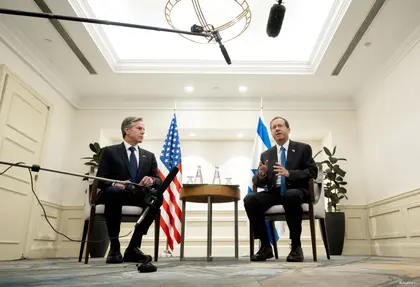 وزير الخارجية الأمريكي: الهدنة بغزة "تؤتي ثمارها" ونأمل في استمرارها