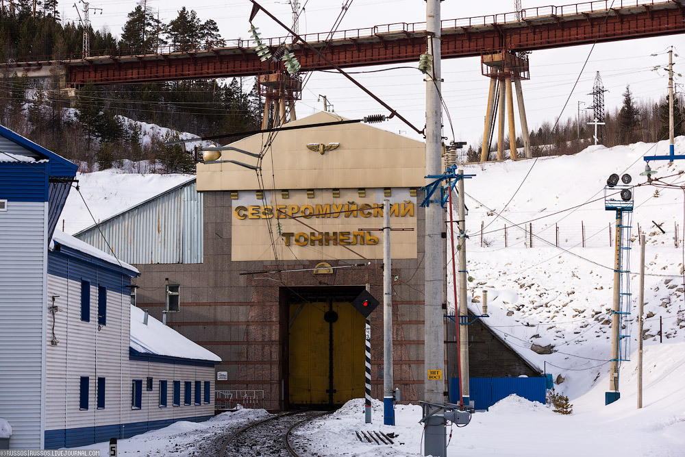 Ukraine’s SBU Blows Up Freight Train in Rail Tunnel Deep Inside Russia
