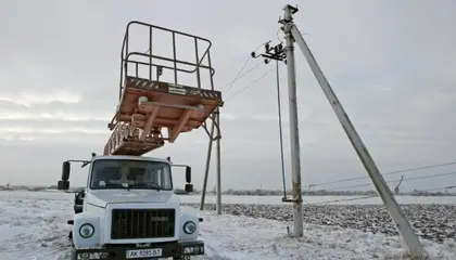 أوكرانيا تدعو إلى خفض استهلاك الطاقة بعد الهجوم على محطة لتوليد الكهرباء
