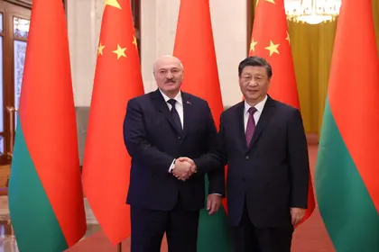 Лукашенко відвідає Китай