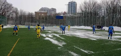 У День Волонтера військові зіграли з ветеранами українського футболу