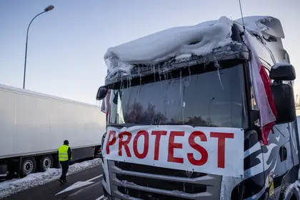 Угорські перевізники почнуть протест на кордоні з Україною