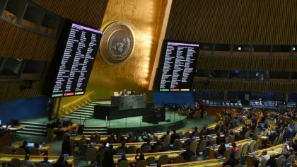 الجمعية العامة للأمم المتحدة تتبنى قراراً يدعو إلى "وقف إطلاق نار إنساني فوري" في غزة