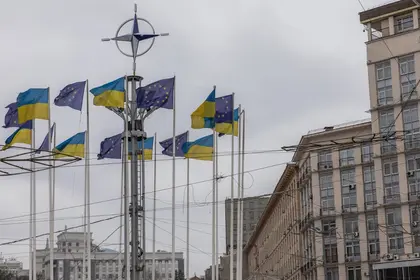 الاتحاد الأوروبي يلتزم مواصلة دعم أوكرانيا رغم تعطيل المجر حزمة مساعدات