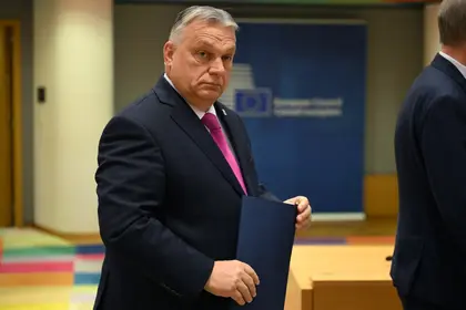 Orban Blocks EU Aid for Ukraine After Membership Talks Agreed