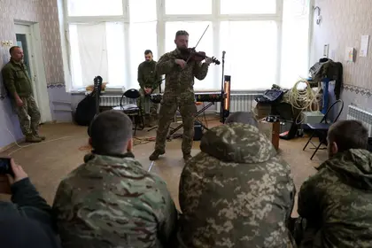 Live Music Offers Respite From Ukraine Trench Life
