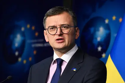 Kuleba Praises Scholz for Enabling Adoption of pro-Ukraine Decision at EU Summit
