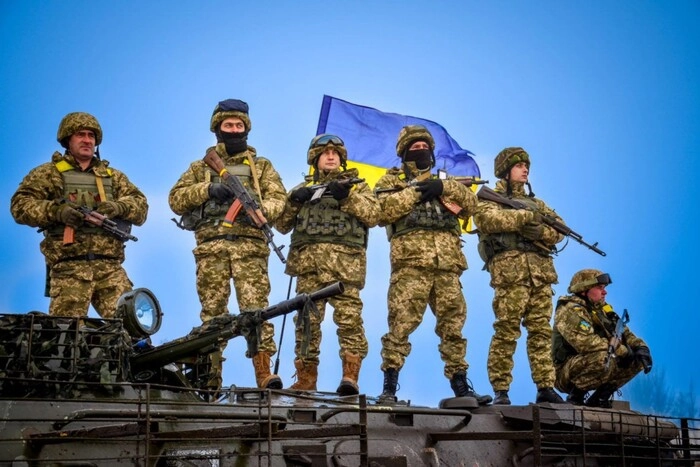 Найбільше українці довіряють ЗСУ, Залужному та волонтерам – опитування