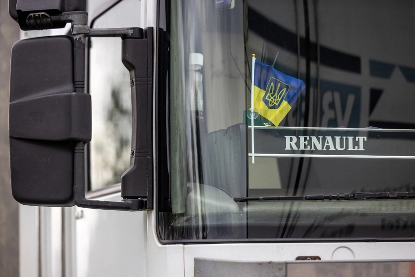 Чоловіки 18-60 років більше перетинали кордон на в'їзд, аніж на виїзд з України