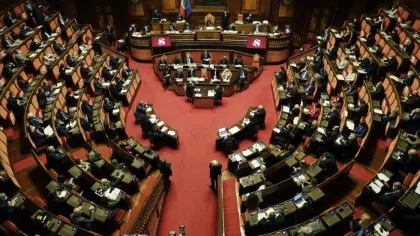 إقرار الموازنة في مجلس الشيوخ الايطالي مع خفض المساهمات الاجتماعية والضرائب