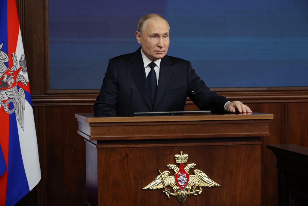 Despite Public Rhetoric, Putin Secretly Open to Ceasefire in Ukraine – Report