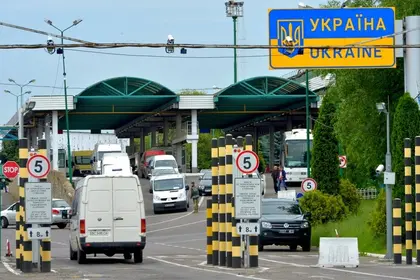У Польщі триває блокування трьох пунктів пропуску на кордоні з Україною: що відомо