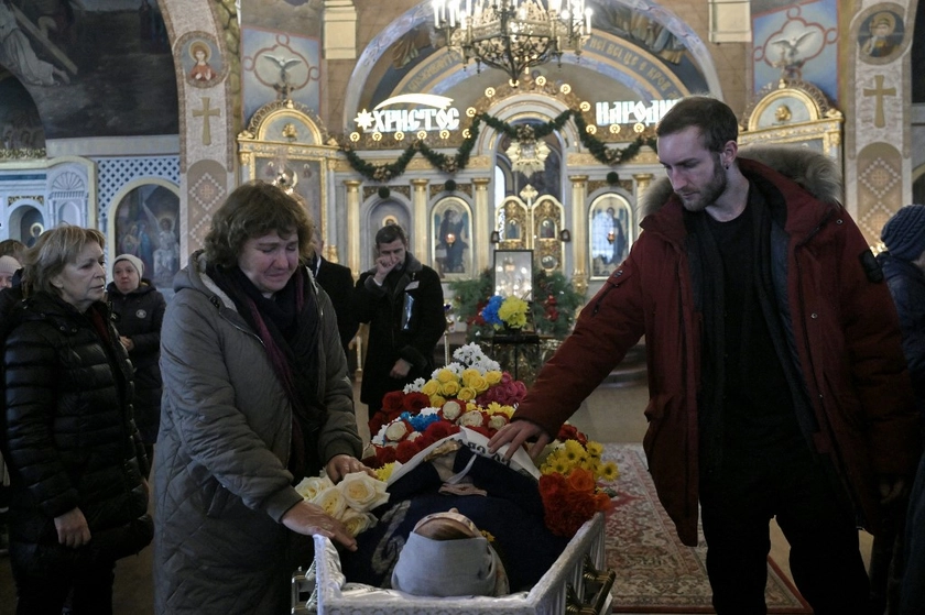 Mourning for Ukrainian Scientist Killed by Russian Missile in Kyiv