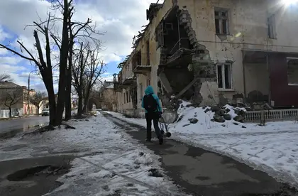Hopes for 'Peace' Reborn in Battered Ukraine City