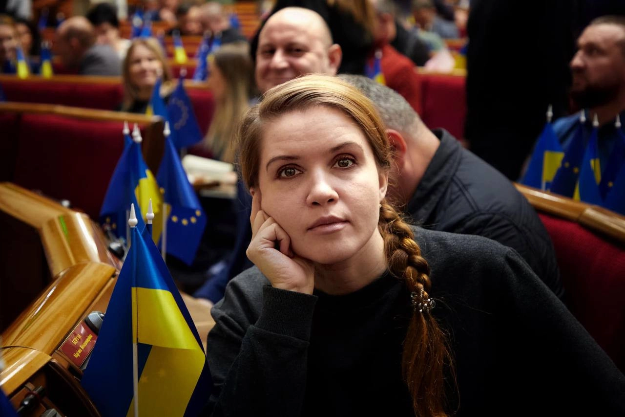Регламентний комітет одноголосно ухвалив відкликання Безуглої з посади заступника комітету з нацбезпеки