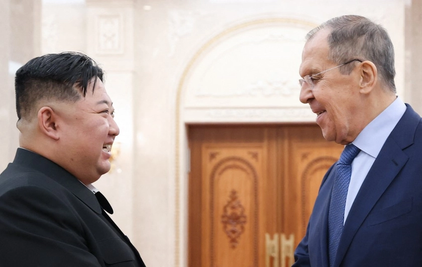 US Allies Join Condemnation on Alleged N.Korea Missiles to Russia
