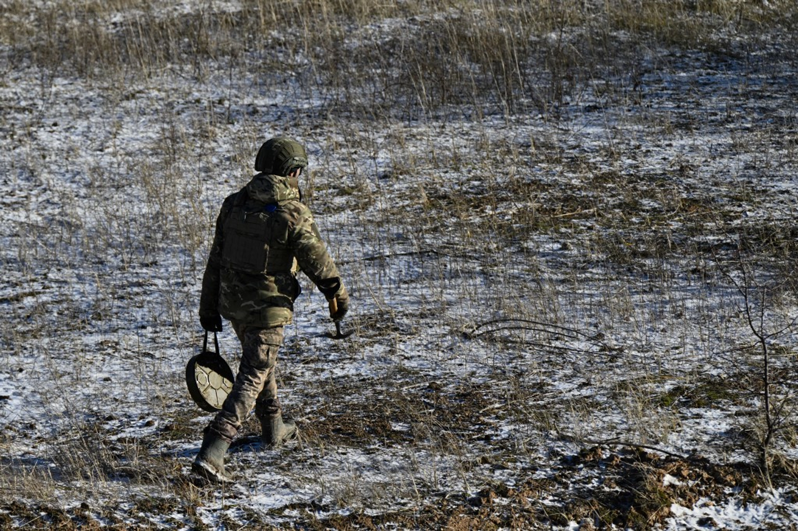 Russian Troops Accused of Cannibalism Amid Front Line Winter Food Shortages