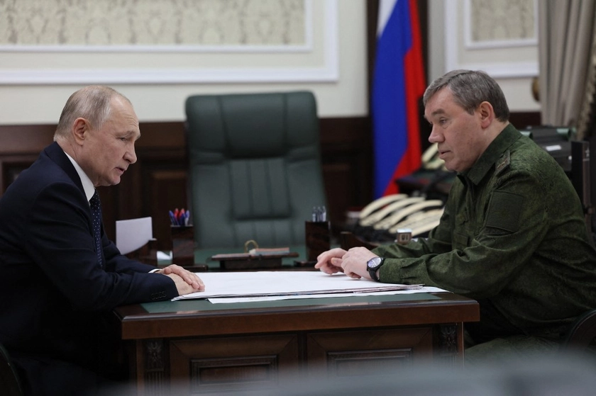 Putin on Ukrainian POWs in Kursk: ‘We Must Treat Them as Terrorists’