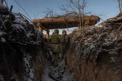 Exhausted by War, Ukraine's Frontline Troops Seek 'Bit of Rest'