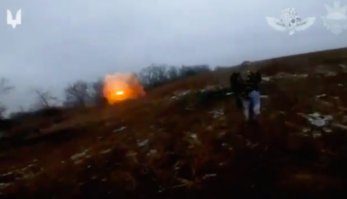 Incredible Headcam Video Shows Ukrainian Special Forces Storm Russian ...