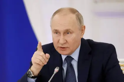 Putin Says US Patriot Missile Shot Down POW Plane