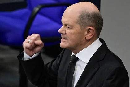 Scholz Vows To Do All For 'Huge' EU Aid for Ukraine