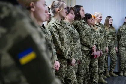 У ЗСУ почали видавати жіночу військову форму - Міноборони