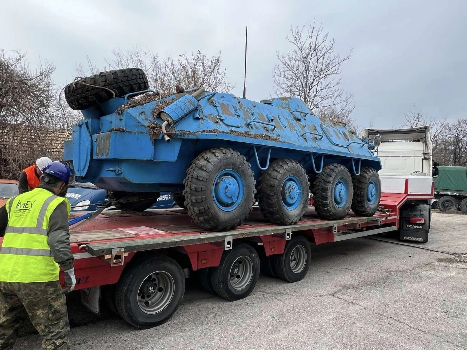 Болгарія почала відправку бронетранспортерів в Україну