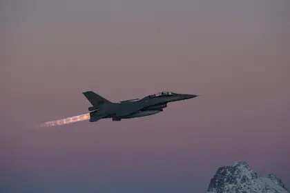 Україна очікує F-16, оснащені ракетами великого радіусу дії — Наєв