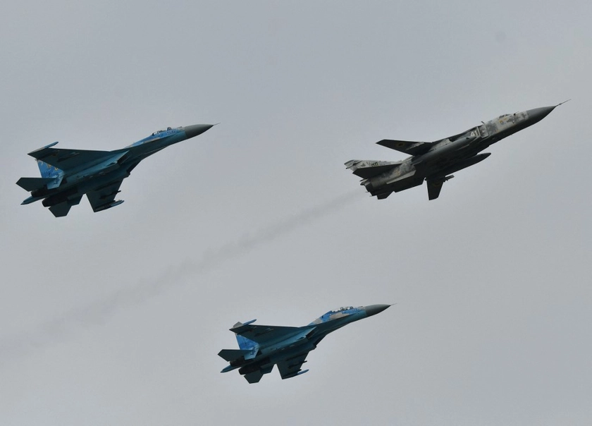 ДБР повідомило нові подробиці розслідування катастрофи Су-24М на Хмельниччині