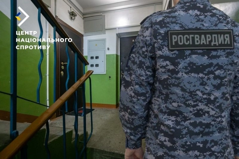 Покарання за відмову голосувати за Путіна: росіяни погрожують жителям ТОТ