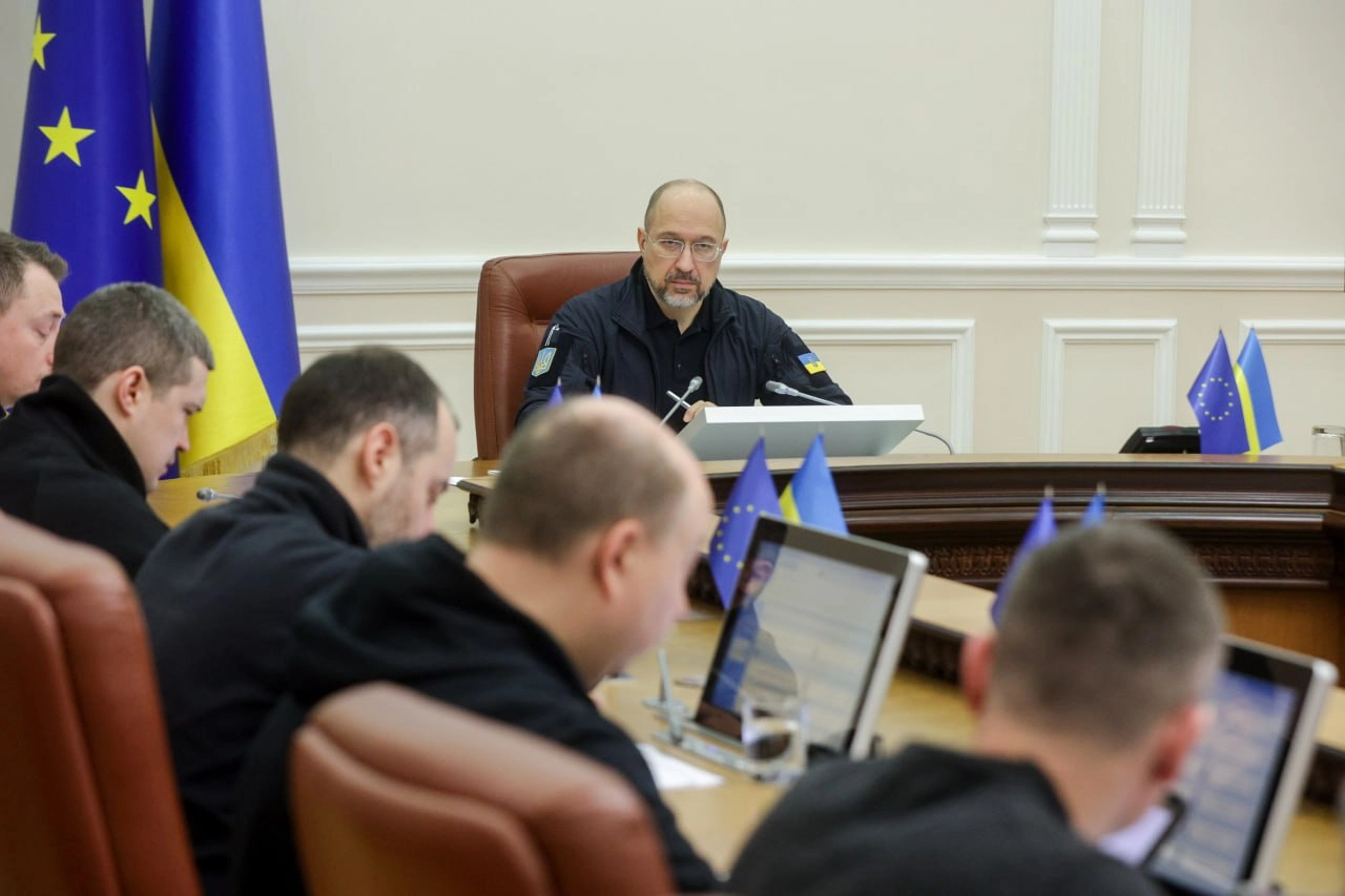 Кабмін ухвалив порядок використання мов нацменшин у місцях їхнього проживання - Шмигаль