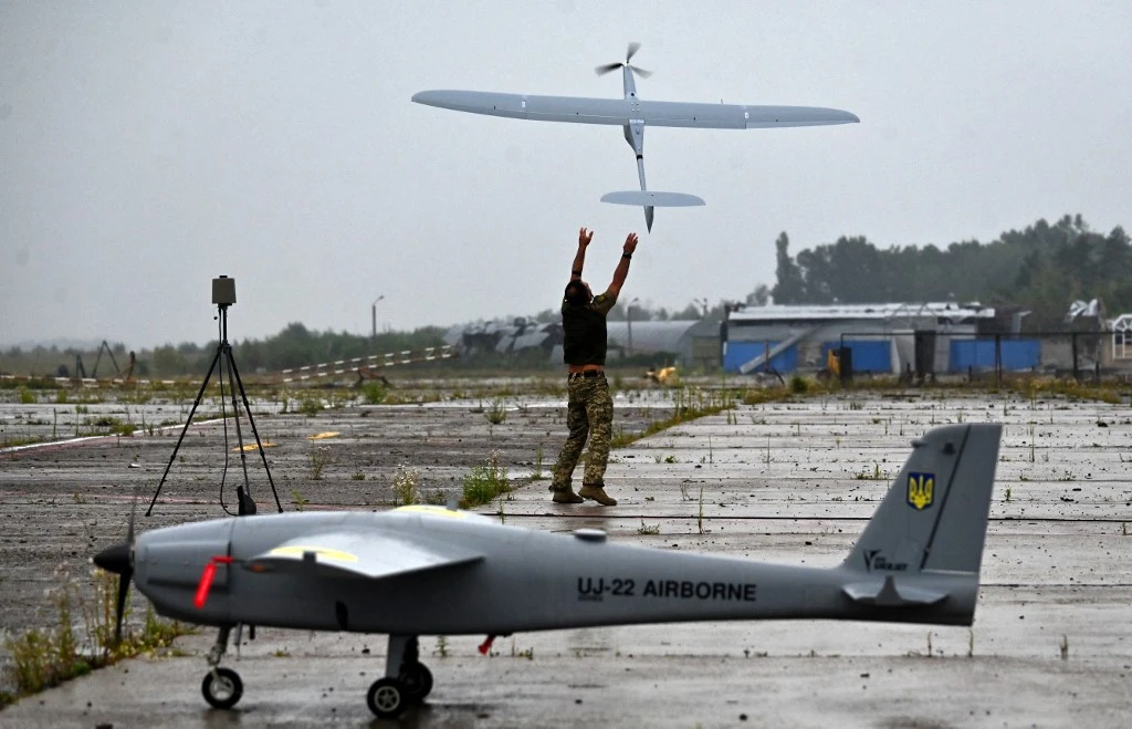 Ukraine Plans Mass Production of Long-Range Drones for Deep Strikes on Russia