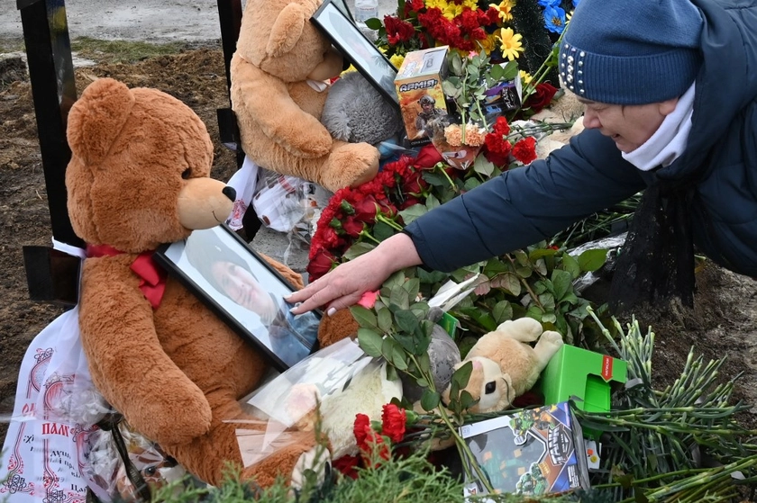Anguish in Ukraine After Family Killed in Russian Attack