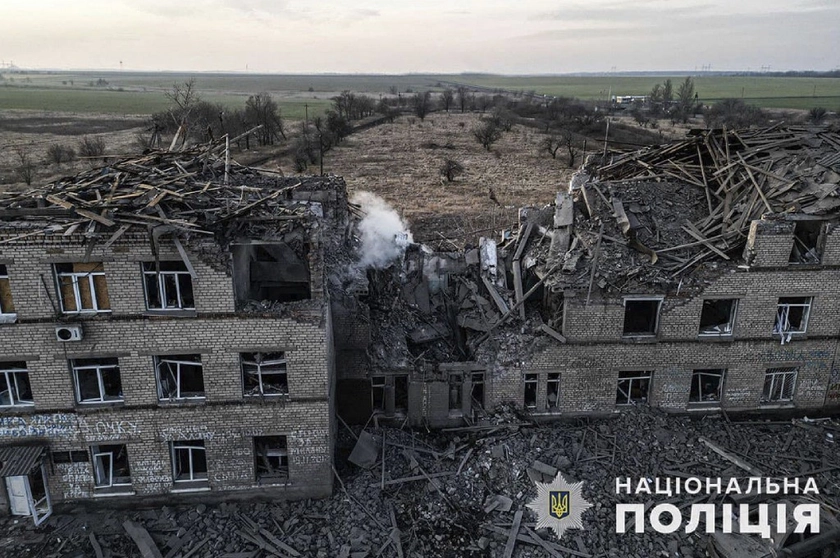 Хроніка війни в Україні. 15 лютого «Кинути п’ять пакетиків китайського чаю»
