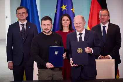 Зеленський і Шольц у Німеччині підписали двосторонню безпекову угоду