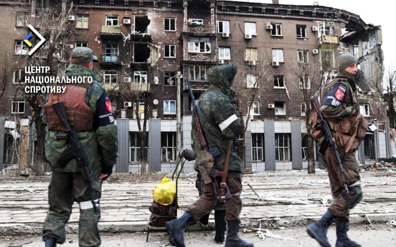 Напередодні “виборів” президента РФ окупаційна влада влаштувала обхід будинків
