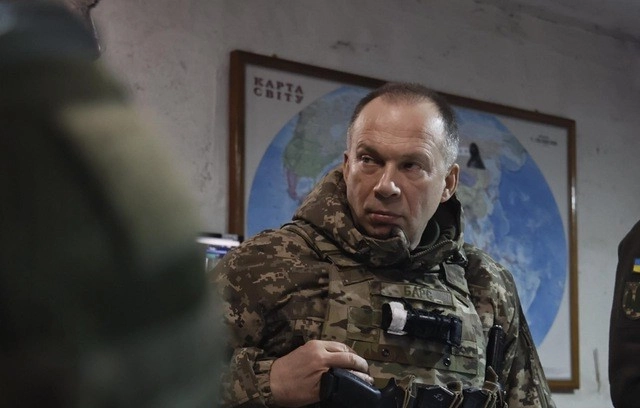 Росіяни створили фейкові акаунти Сирського в соцмережах