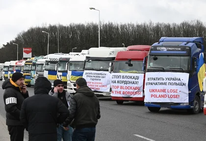 Zelensky Calls for Polish-Ukrainian Govt Meeting at Blocked Border