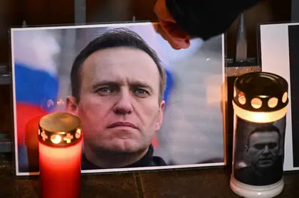 Navalny, a Cumbersome Corpse for the Kremlin and Orthodox Church