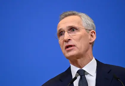 Stoltenberg Hints Ukraine Could Use F-16 for Strikes on Military Targets Inside Russia
