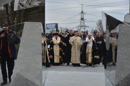 У Вишгороді відкрили меморіал «Хрест Героїв»