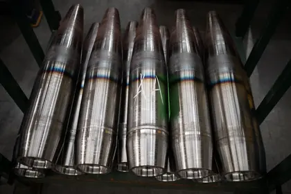 As US Stalls on Ukraine Aid, Europe Leads Worldwide Hunt for Critically Needed Artillery Shells