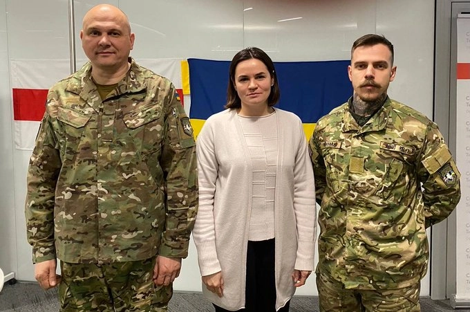 Belarus’s Opposition Leader Met with Belarusians Fighting for Ukraine