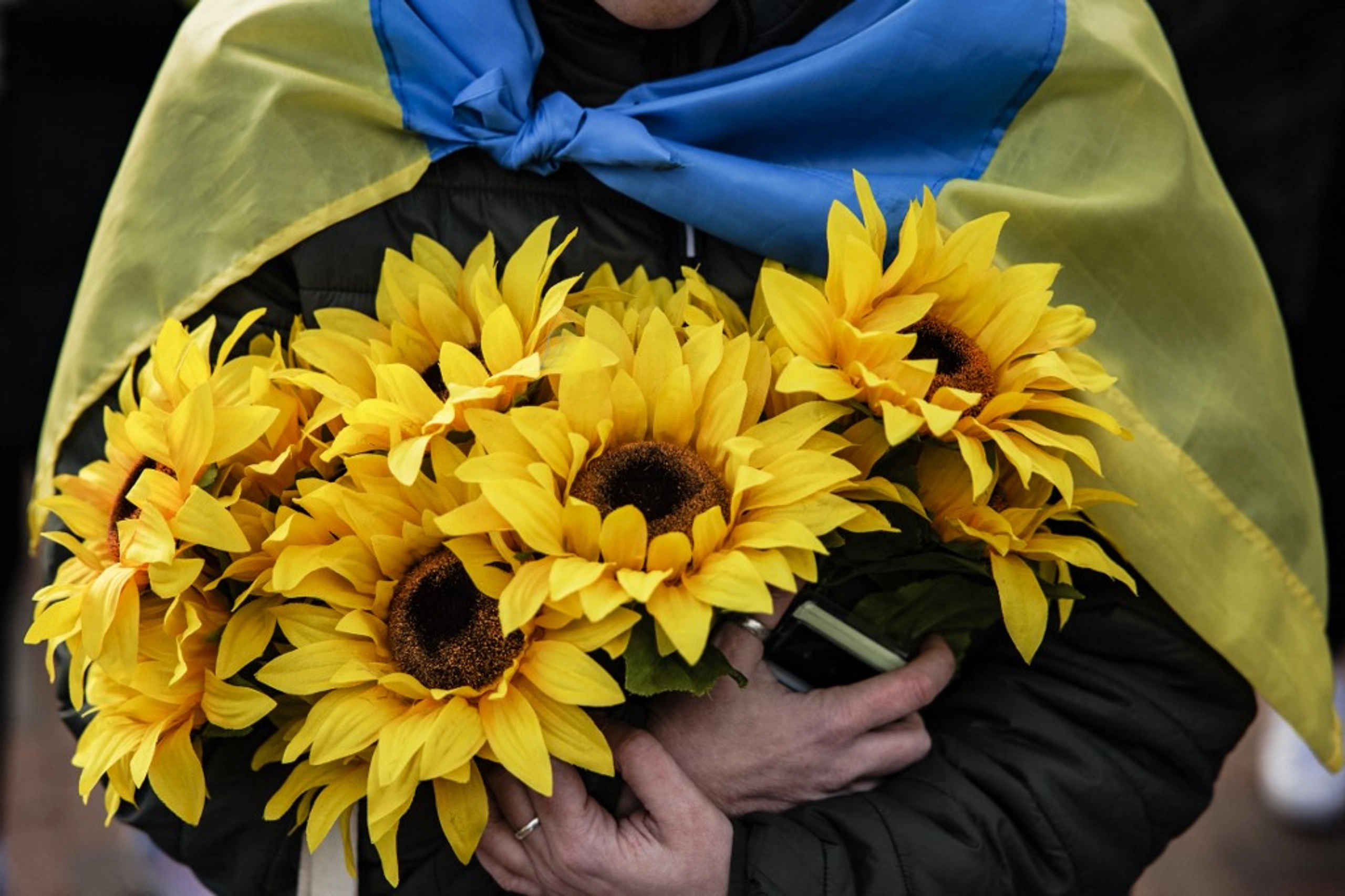 Як залишатися людиною серед пекла війни