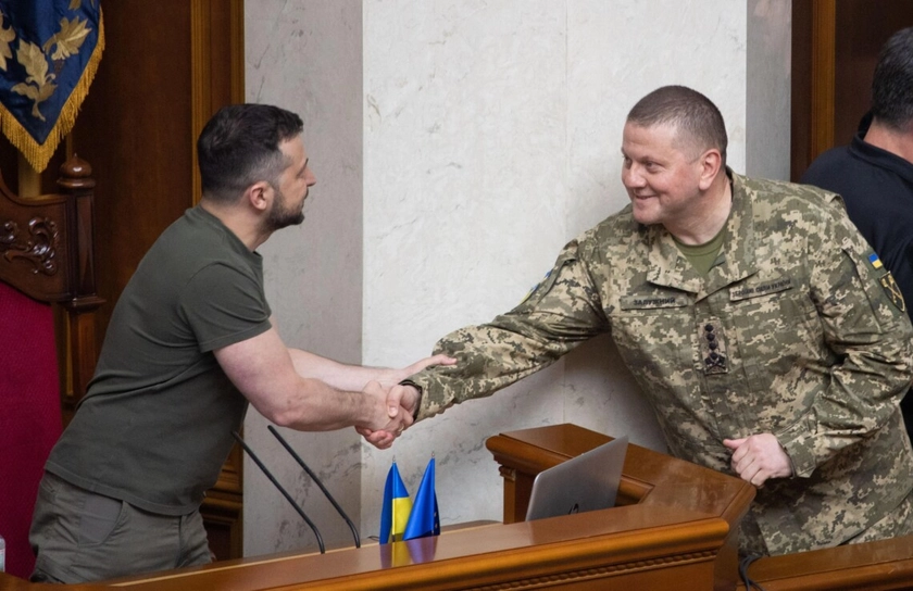 Залужного до Лондона – кому це потрібно?