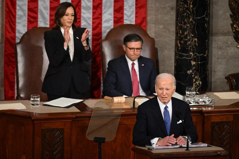 Bashing Trump, Biden Vows ‘I Will Not Bow Down to Russia’