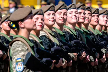 Кількість жінок-військовослужбовиць ЗСУ збільшилась утричі за 10 років