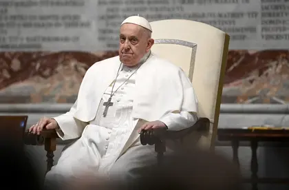 Pope Urges 'Courage to Negotiate' on Ukraine War, Suggests Ukraine Defeated